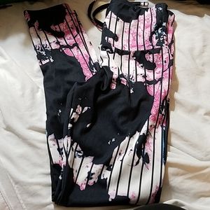 M unbranded leggings🌶